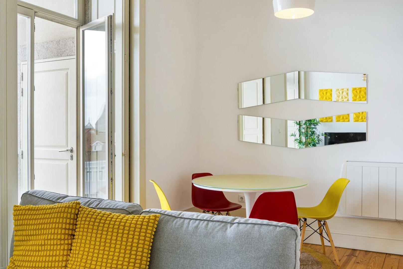 Appartamento Guestready - Urban Oasis With Private Balcony OOporto Esterno foto